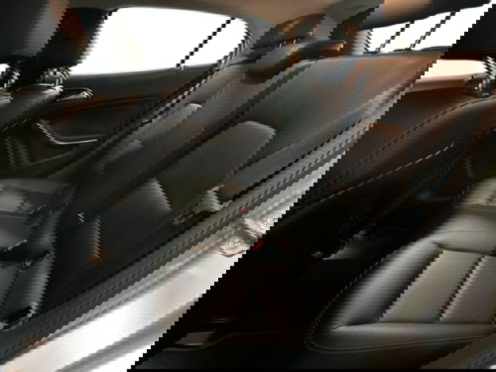 Mercedes-Benz GLA SUV usata a Avellino (16)