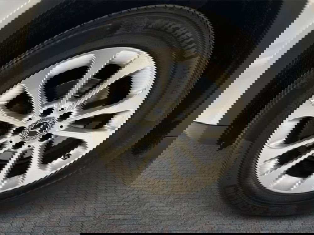 Mercedes-Benz GLA SUV usata a Avellino (17)