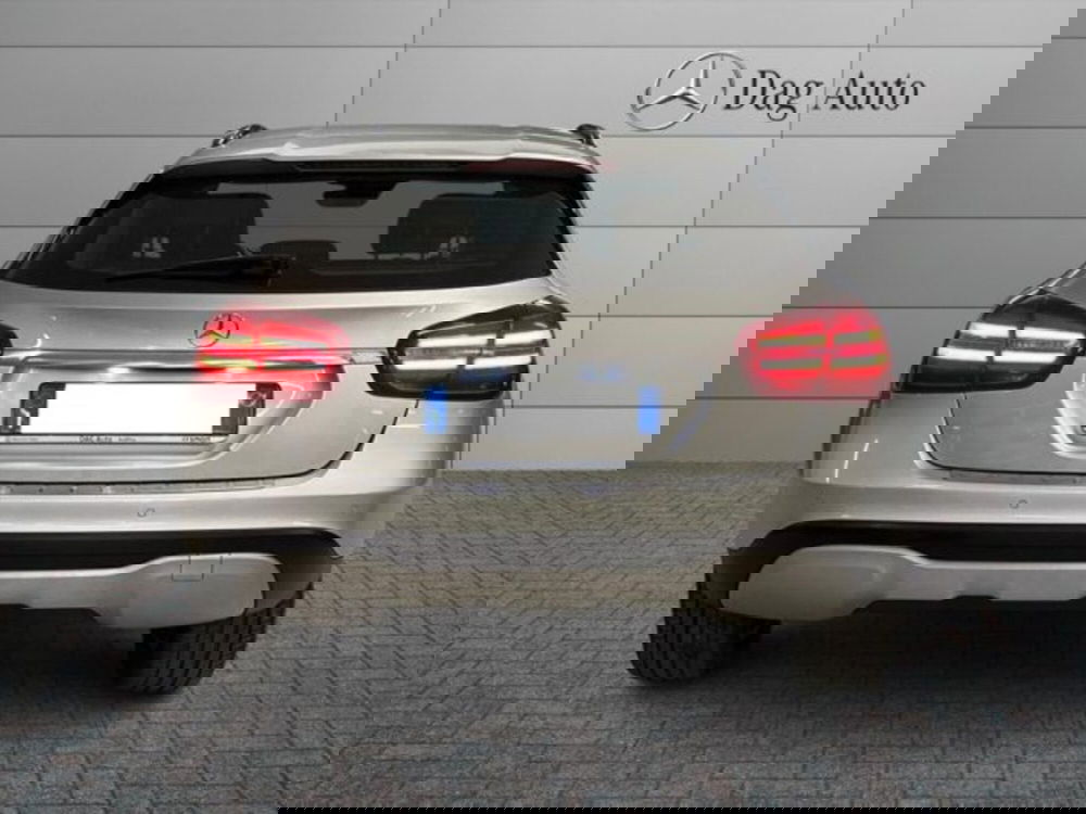 Mercedes-Benz GLA SUV usata a Avellino (4)