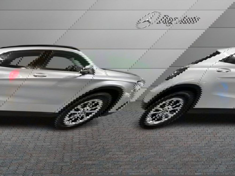 Mercedes-Benz GLA SUV usata a Avellino (5)