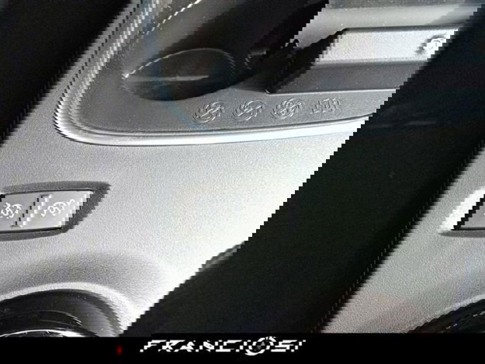 Renault Twingo nuova a Modena (13)