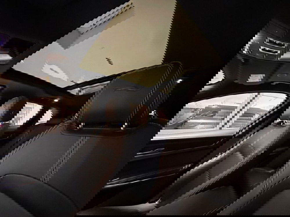 Jaguar F-Pace usata a Varese (14)