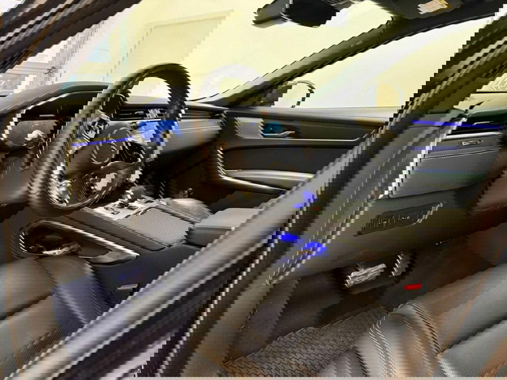 Jaguar F-Pace usata a Varese (6)