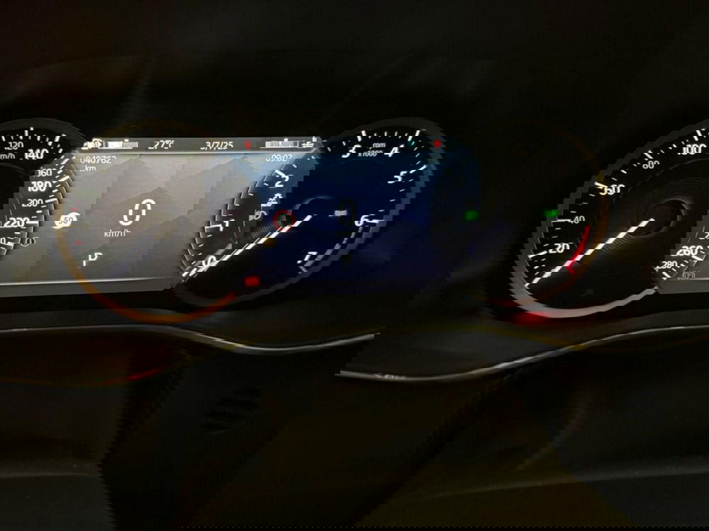 Jaguar F-Pace usata a Varese (8)