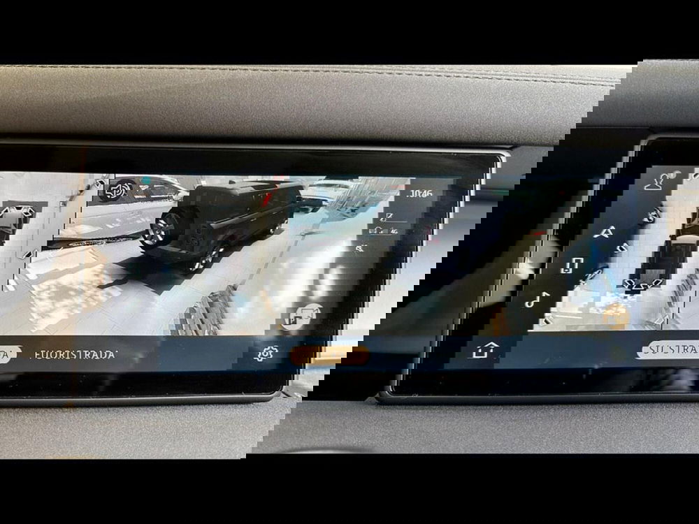 Land Rover Defender usata a Varese (12)