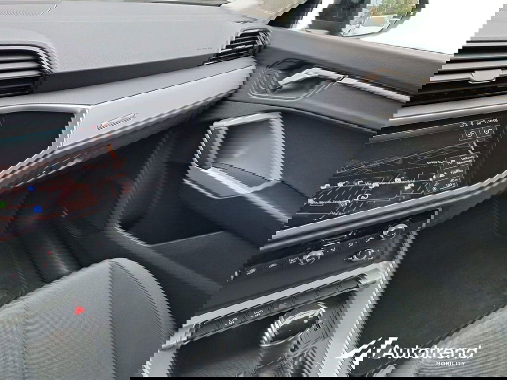 Audi Q3 usata a Bari (12)