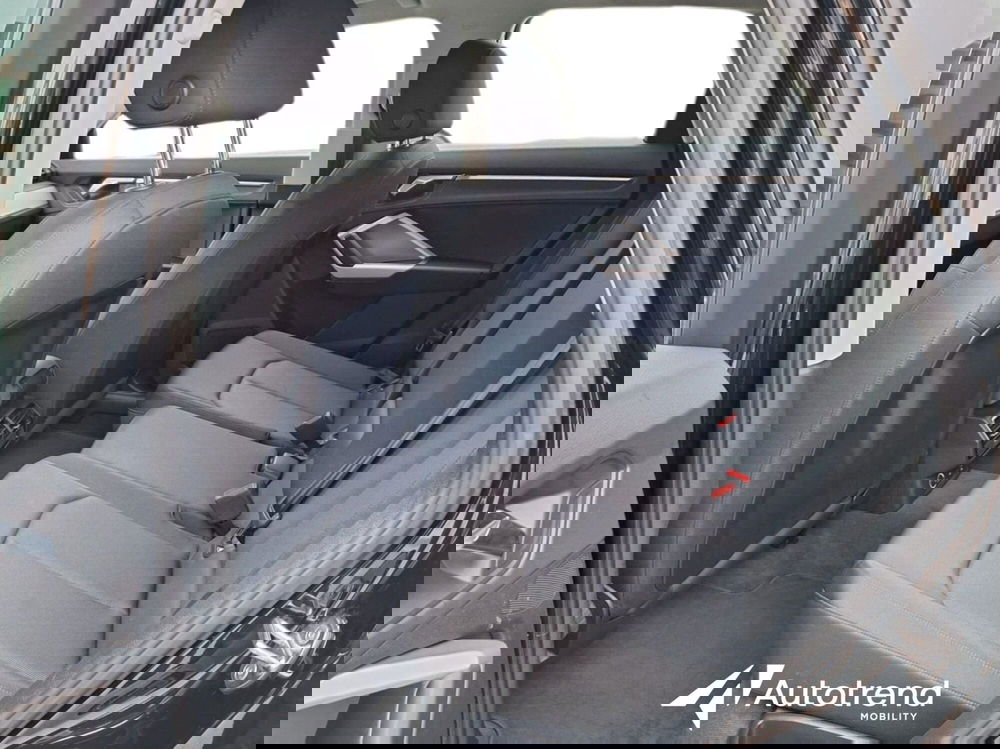 Audi Q3 usata a Bari (13)