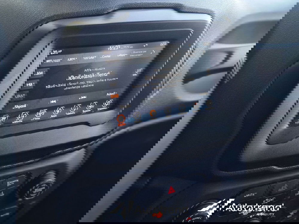 Jeep Renegade usata a Bari (10)