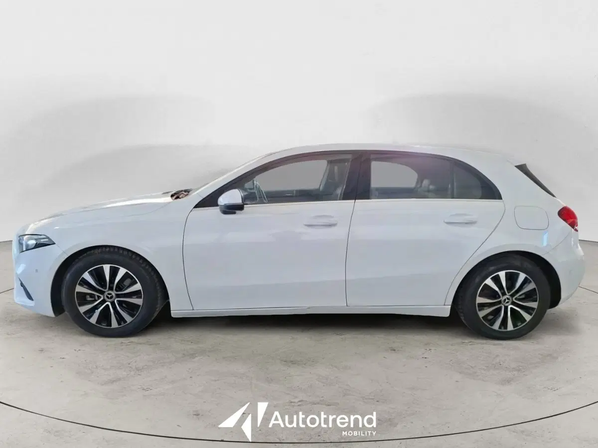 Mercedes-Benz Classe A Sedan usata a Bari (4)