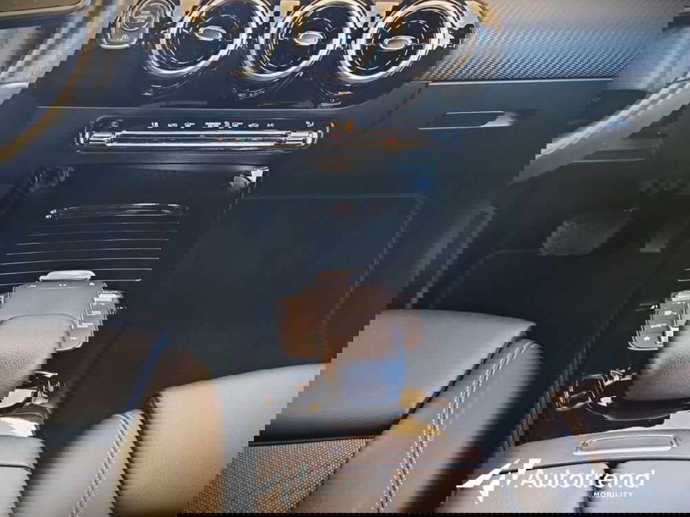 Mercedes-Benz Classe A usata a Bari (13)