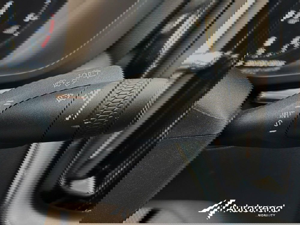 Volvo XC60 usata a Bari (10)