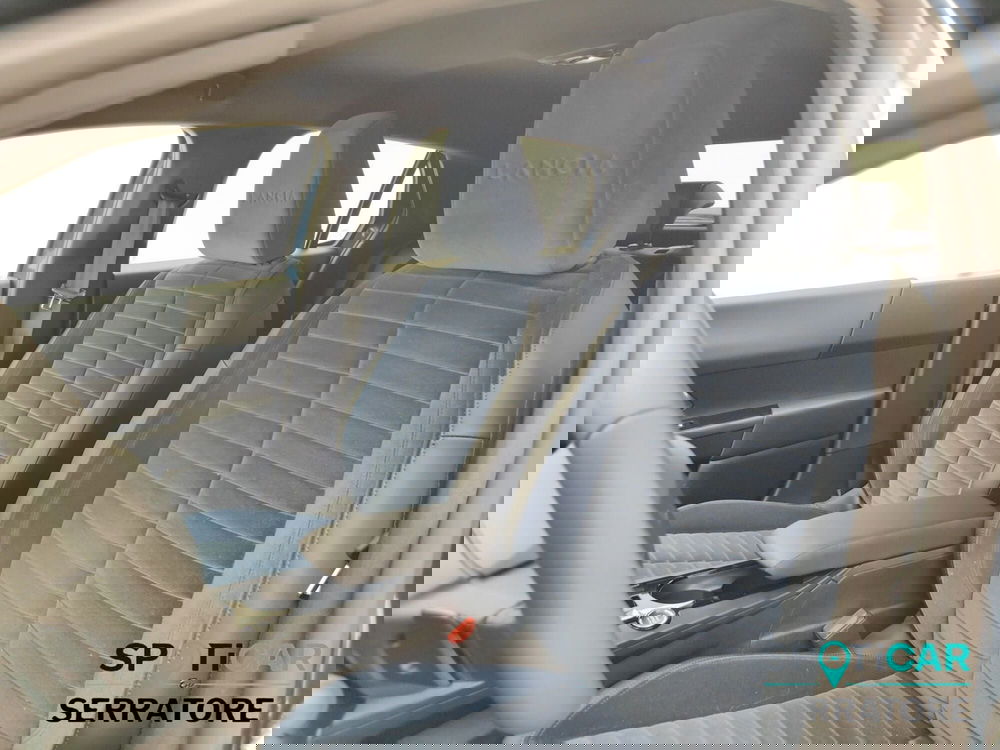 Lancia Ypsilon usata a Como (12)