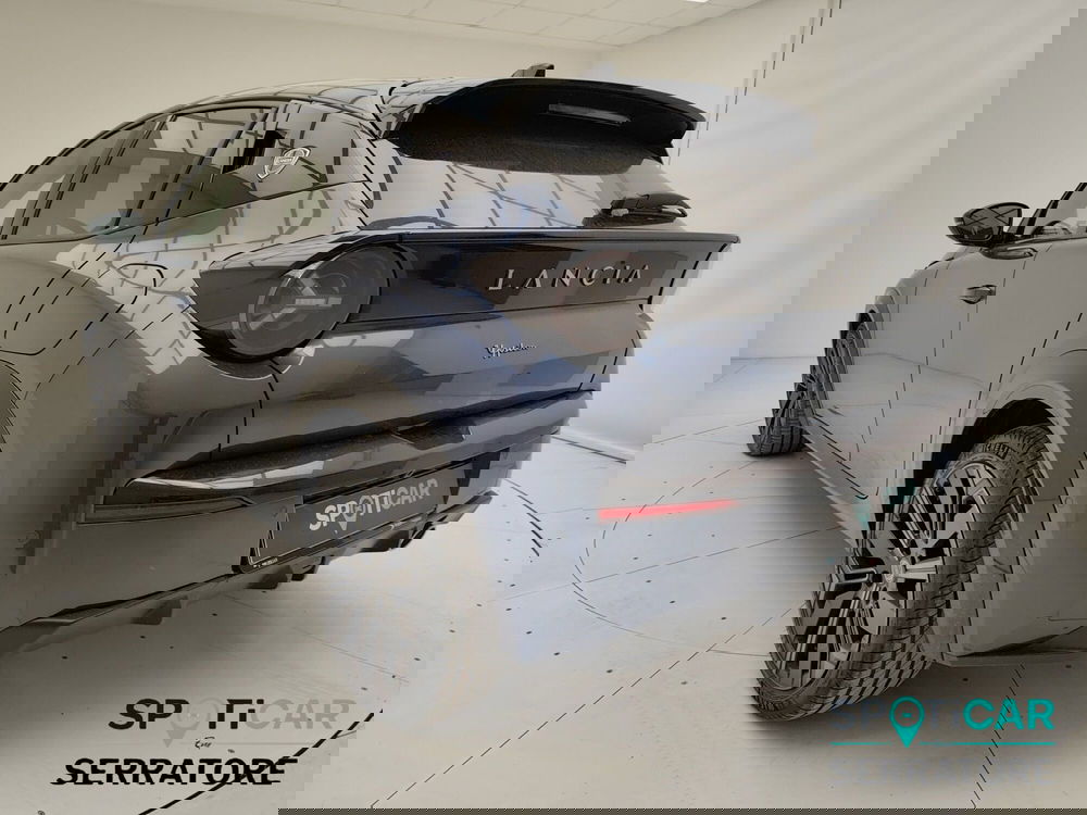 Lancia Ypsilon usata a Como (4)