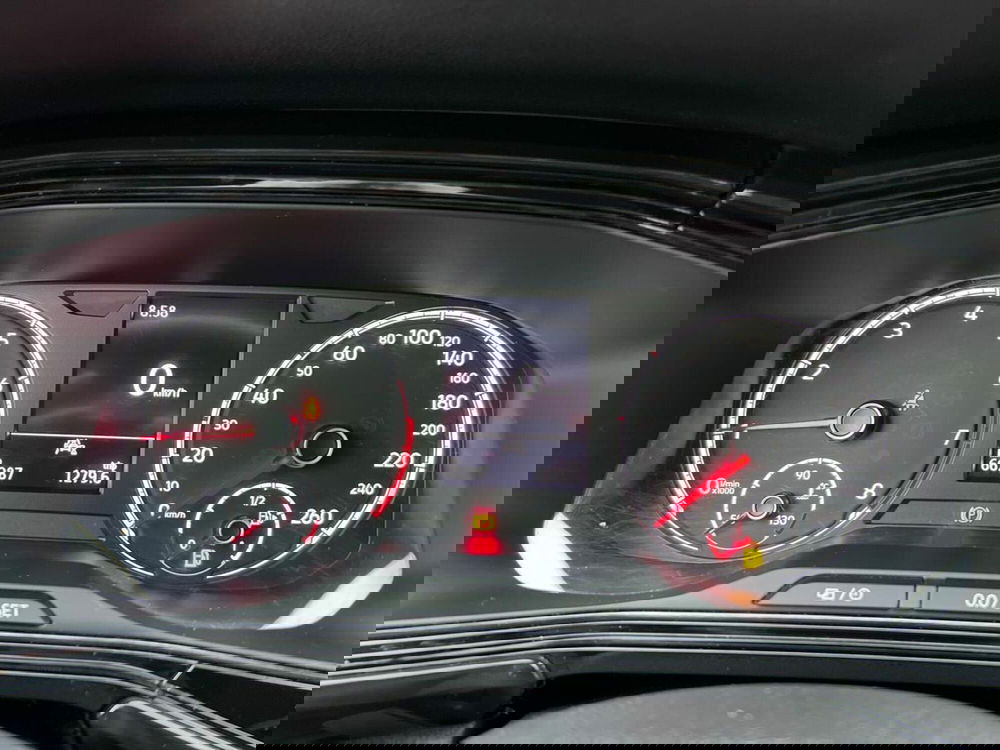 Volkswagen T-Cross usata a Sondrio (9)