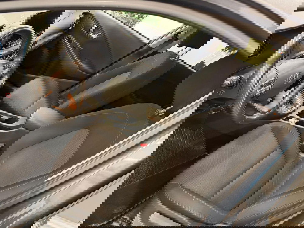 Hyundai Kona usata a Napoli (7)