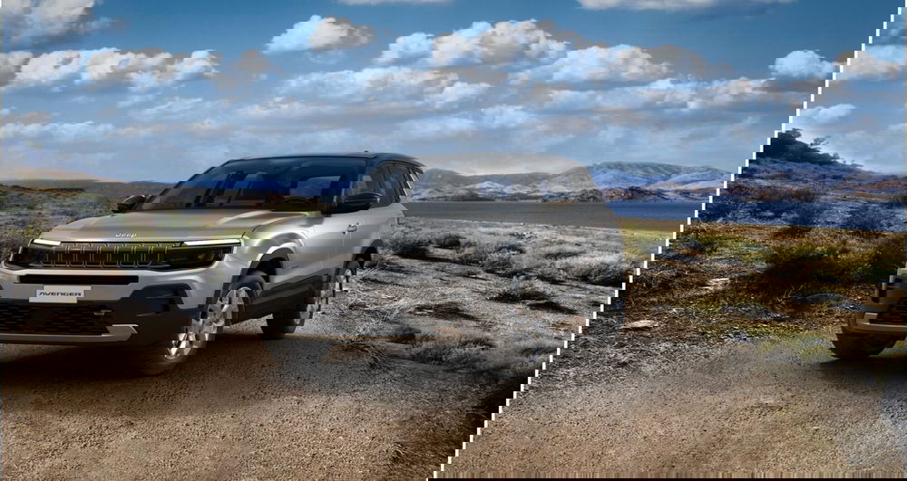 Jeep Avenger nuova a Torino