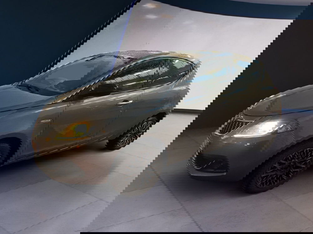 Lancia Ypsilon usata a Torino (2)