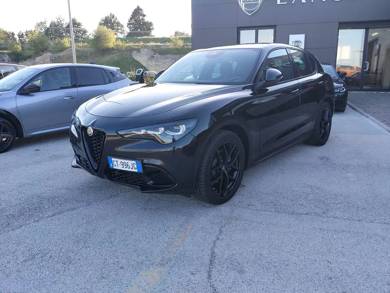 Alfa Romeo Stelvio usata a Matera