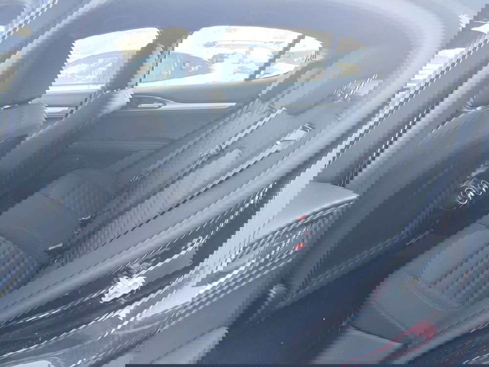 Alfa Romeo Stelvio usata a Matera (11)