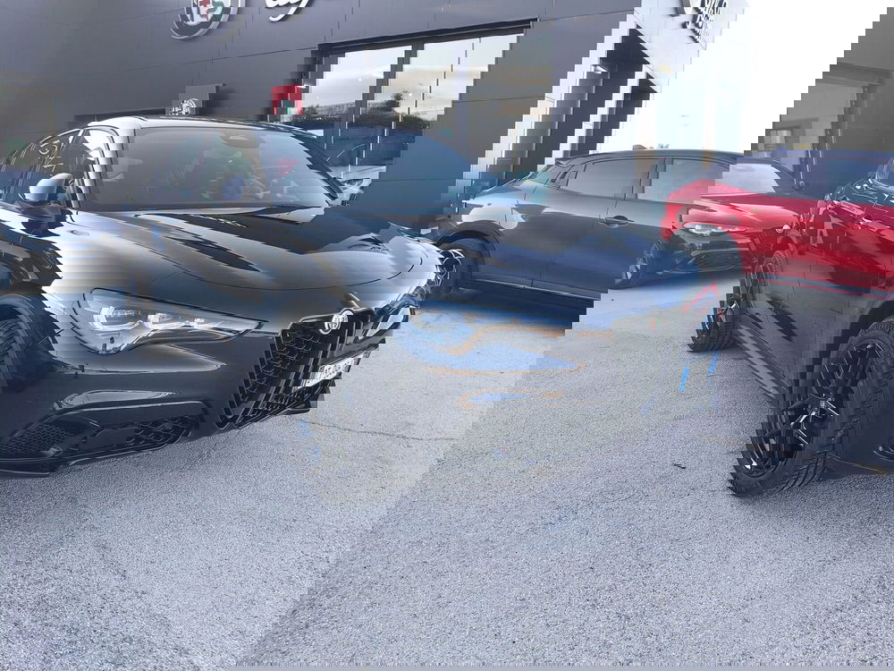 Alfa Romeo Stelvio usata a Matera (3)