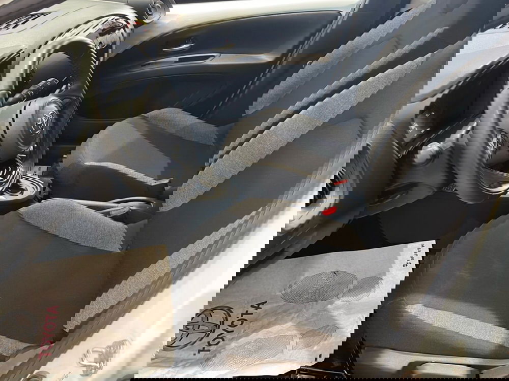 Toyota Aygo X usata a Catania (9)