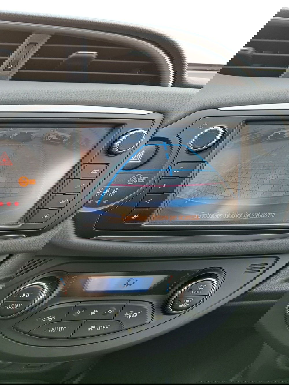 Toyota Yaris usata a Prato (16)