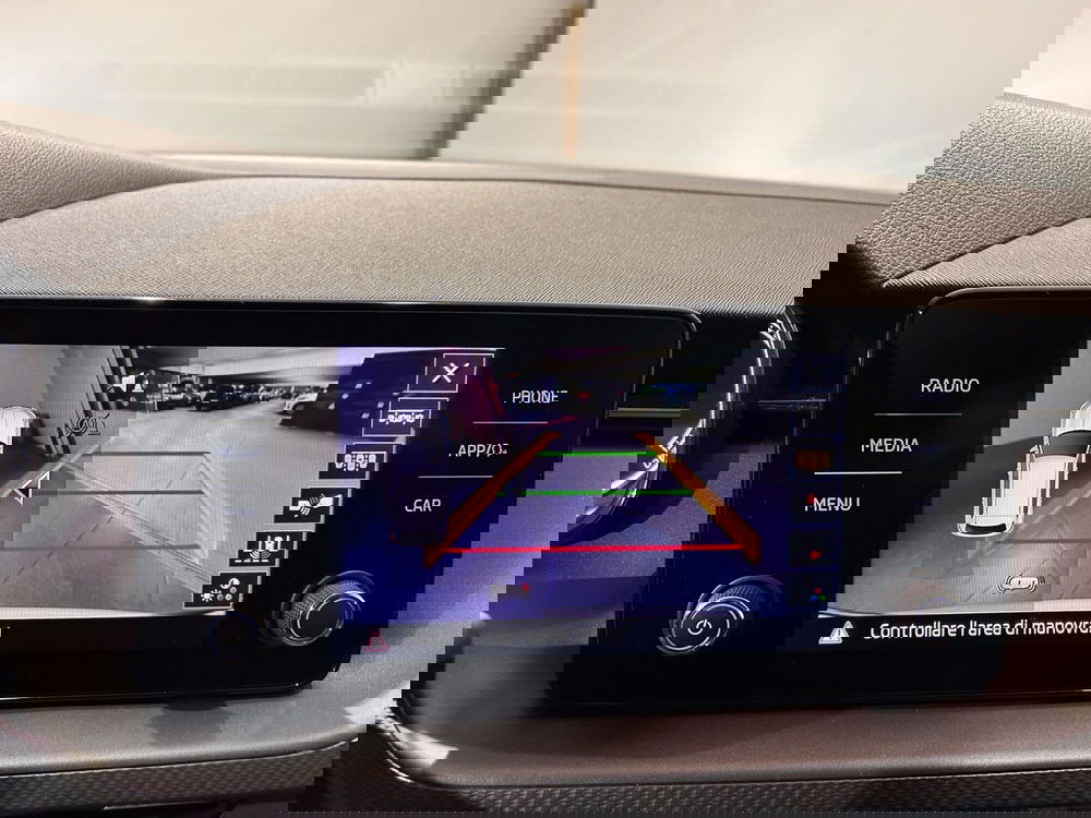 Skoda Kamiq usata a Milano (11)