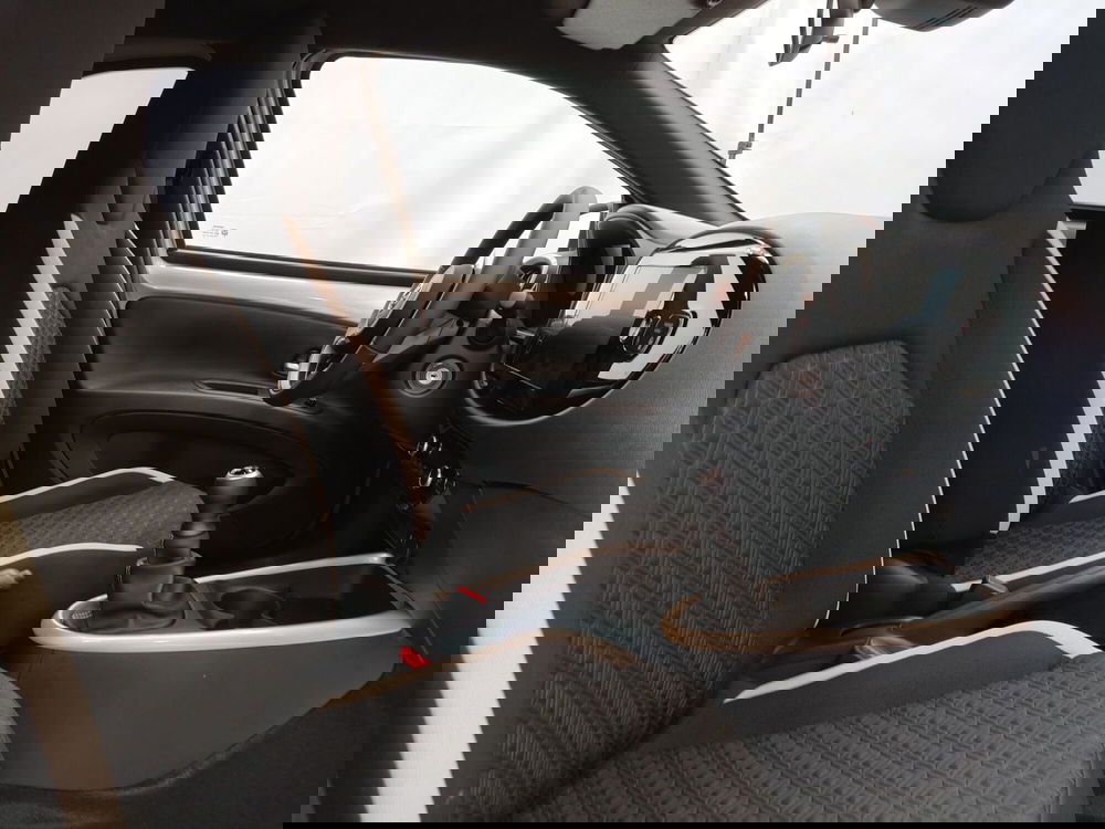 Toyota Aygo X nuova a Roma (5)