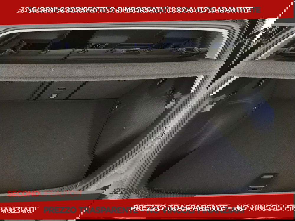 Volkswagen Golf nuova a Chieti (9)