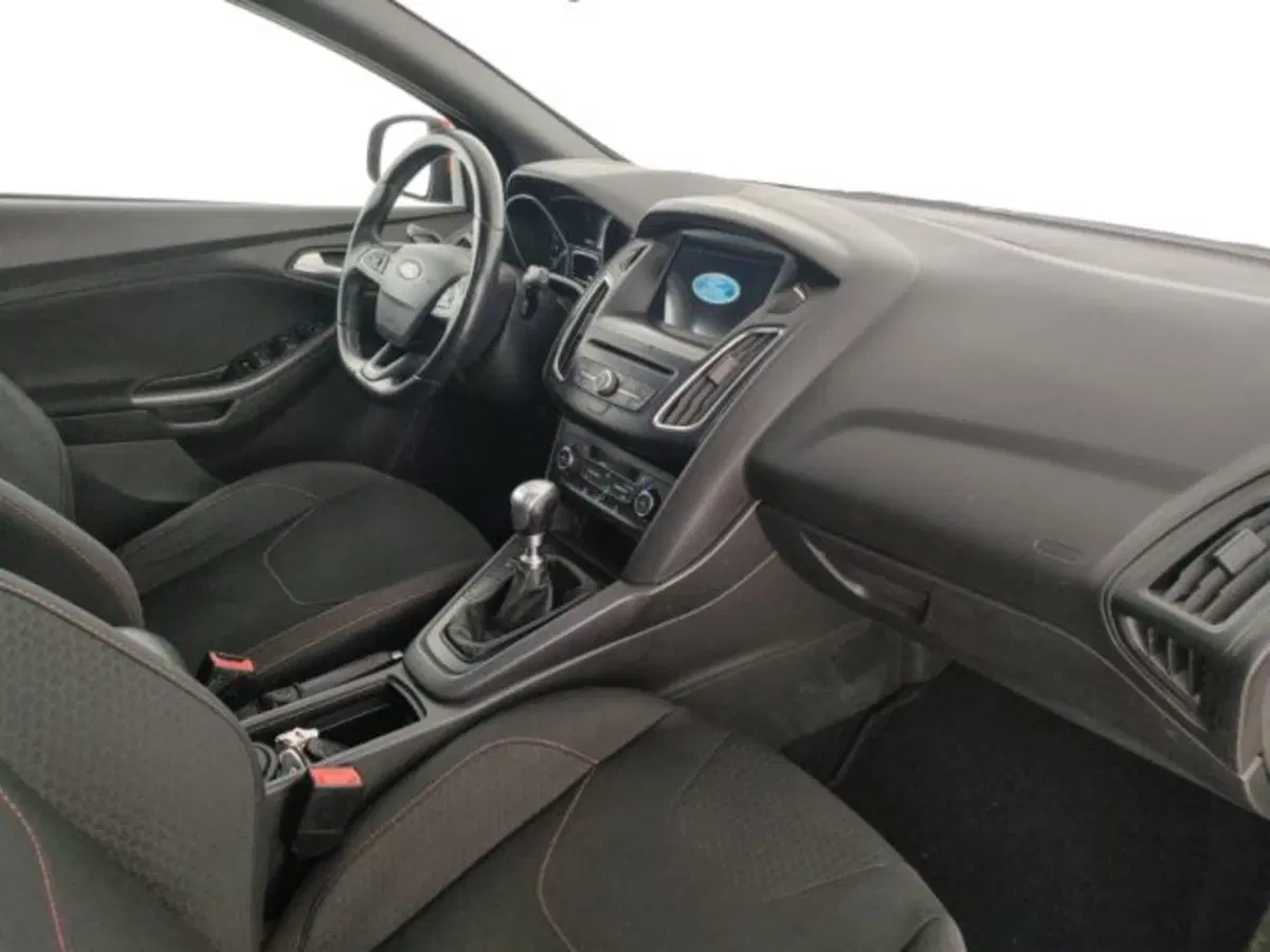 Ford Focus Station Wagon usata a Modena (11)