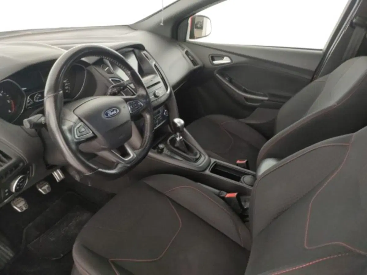Ford Focus Station Wagon usata a Modena (8)