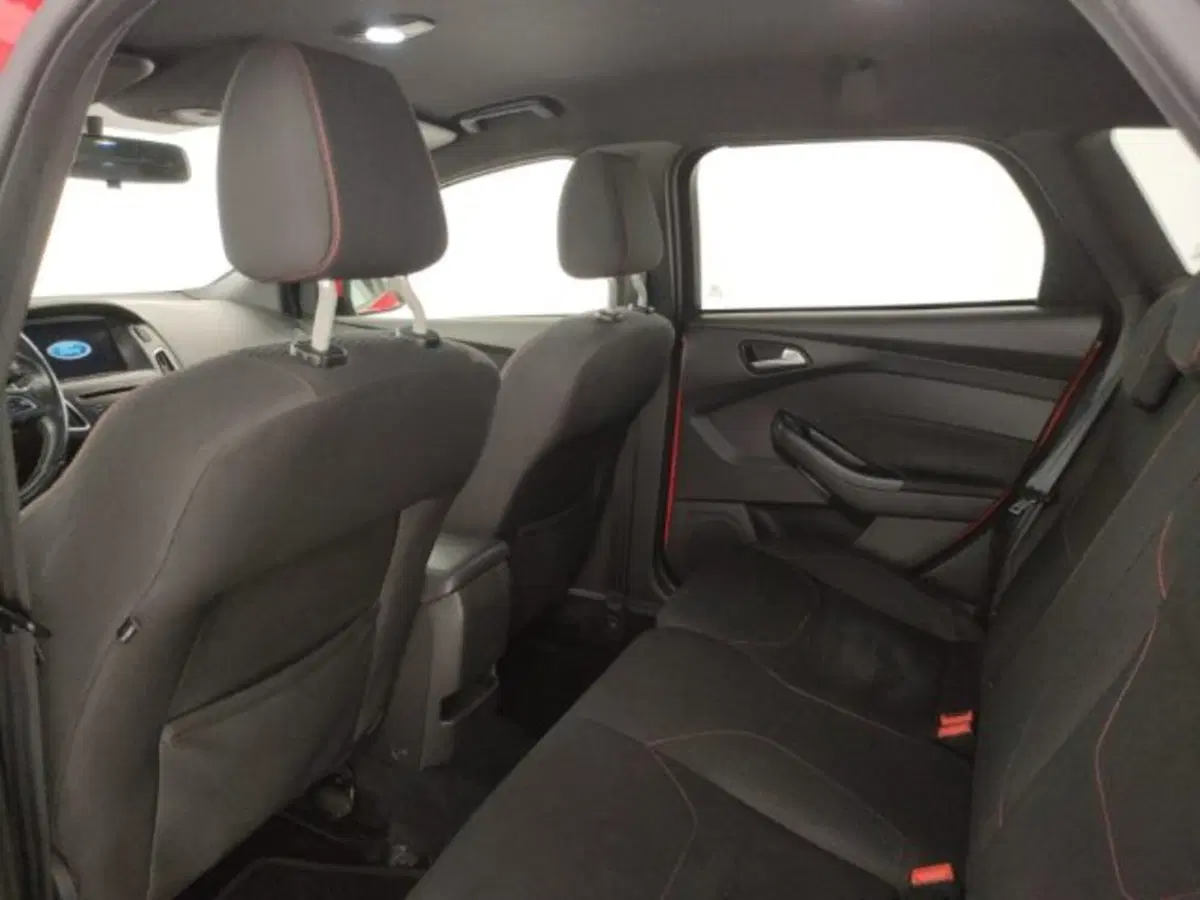 Ford Focus Station Wagon usata a Modena (9)