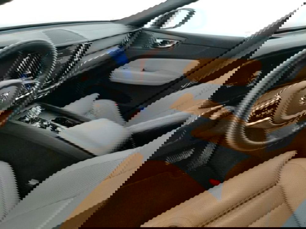 Volvo XC60 usata a Modena (8)