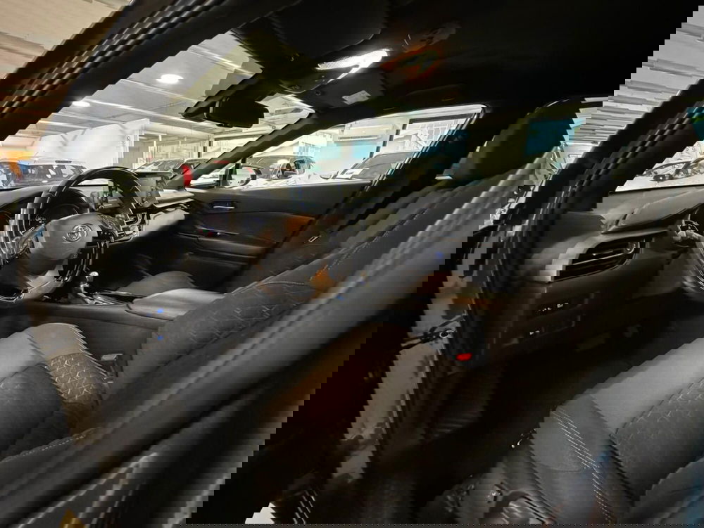 Toyota Toyota C-HR usata a Modena (12)