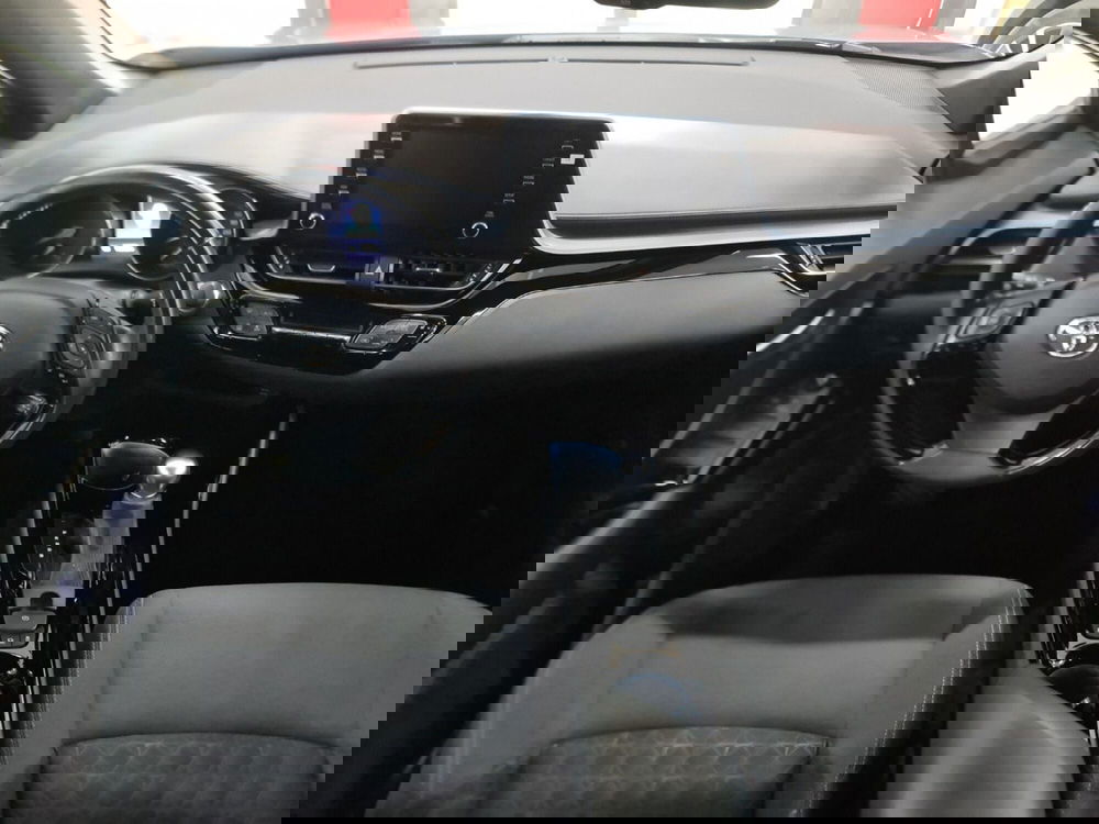 Toyota Toyota C-HR usata a Bologna (10)