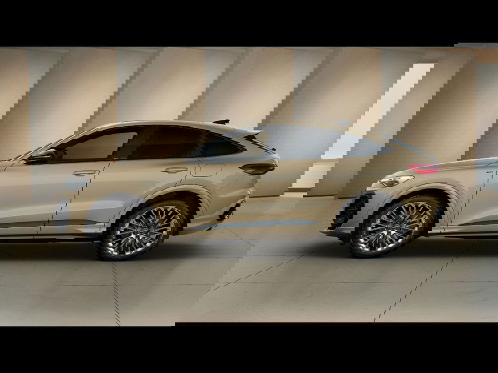 Audi Q5 Sportback nuova a Pisa (2)