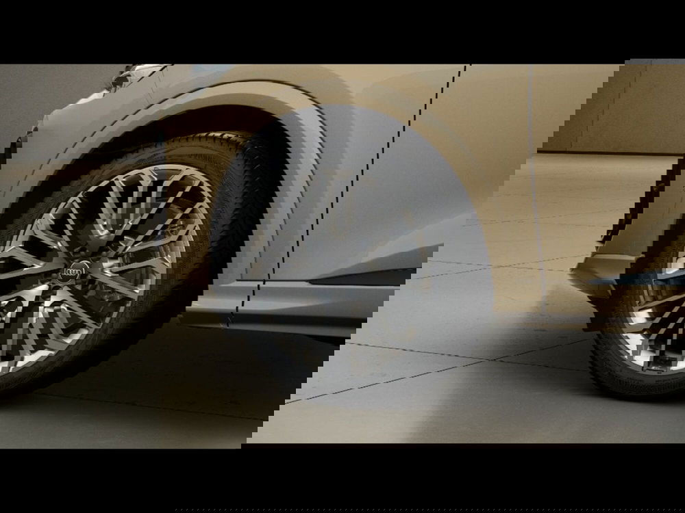 Audi Q5 Sportback nuova a Pisa (6)