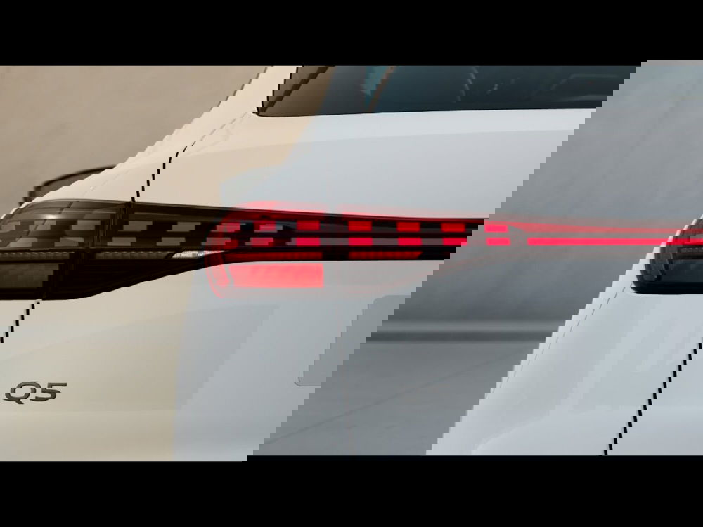 Audi Q5 Sportback nuova a Firenze (7)