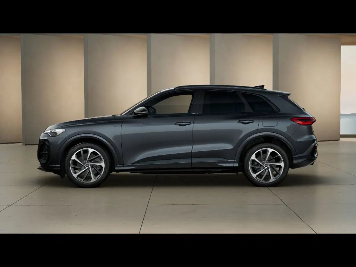 Audi Q5 Sportback nuova a Firenze (2)