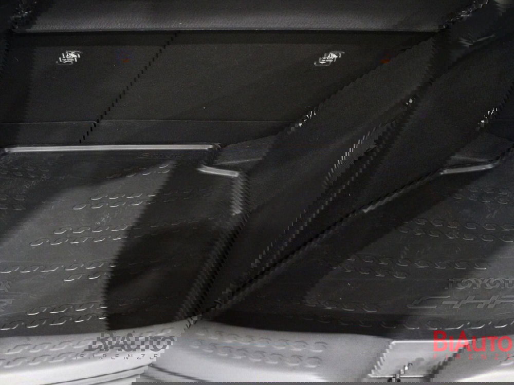 Toyota Toyota C-HR usata a Firenze (9)