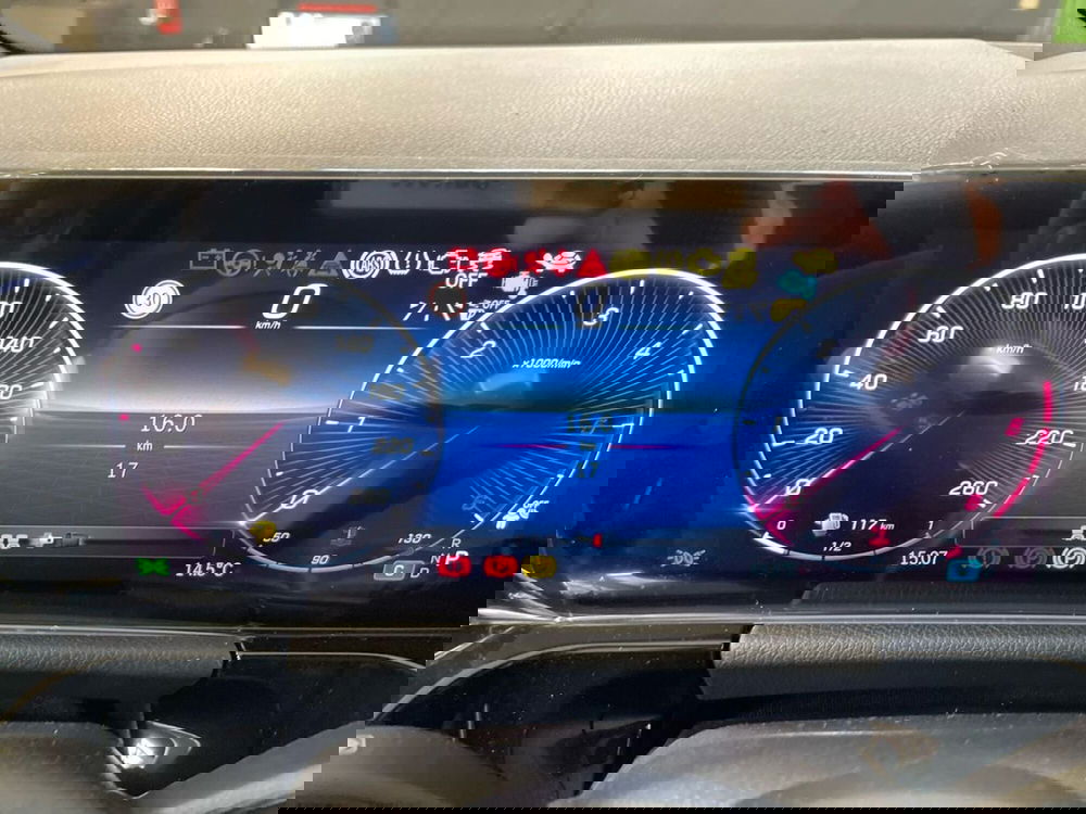 Mercedes-Benz GLA SUV nuova a Milano (13)