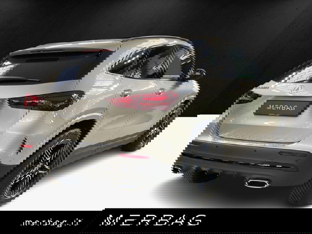 Mercedes-Benz GLA SUV nuova a Milano (2)