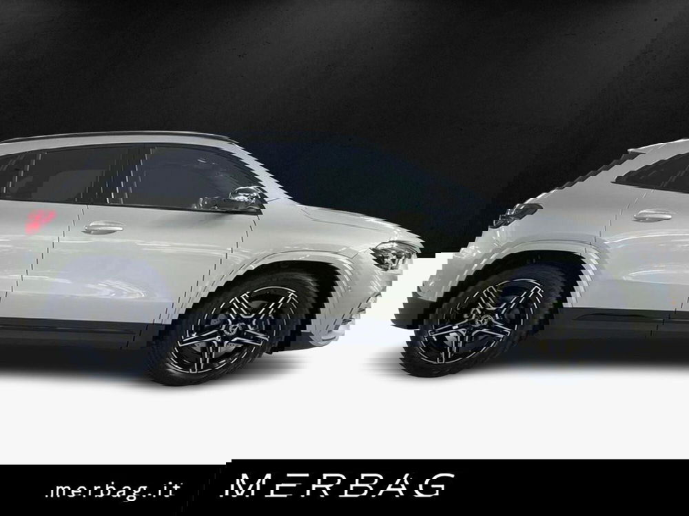 Mercedes-Benz GLA SUV nuova a Milano (5)