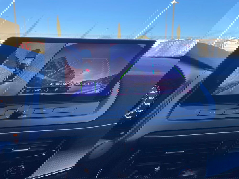 Nissan Qashqai nuova a Arezzo (17)