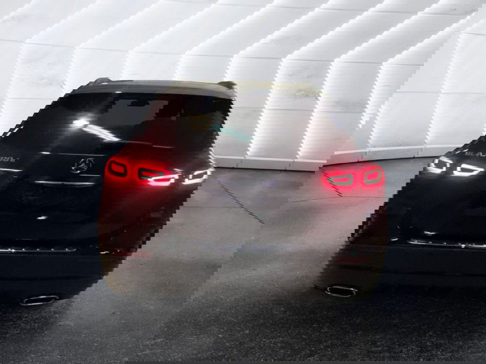 Mercedes-Benz GLA SUV usata a Napoli (7)