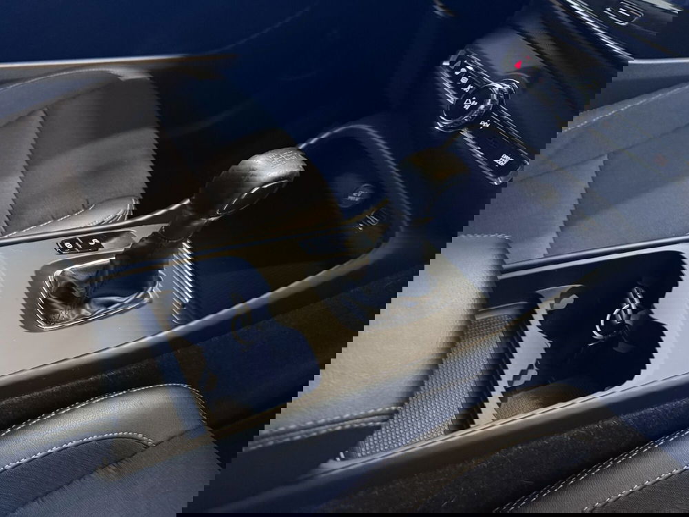 Volvo XC40 usata a Messina (13)