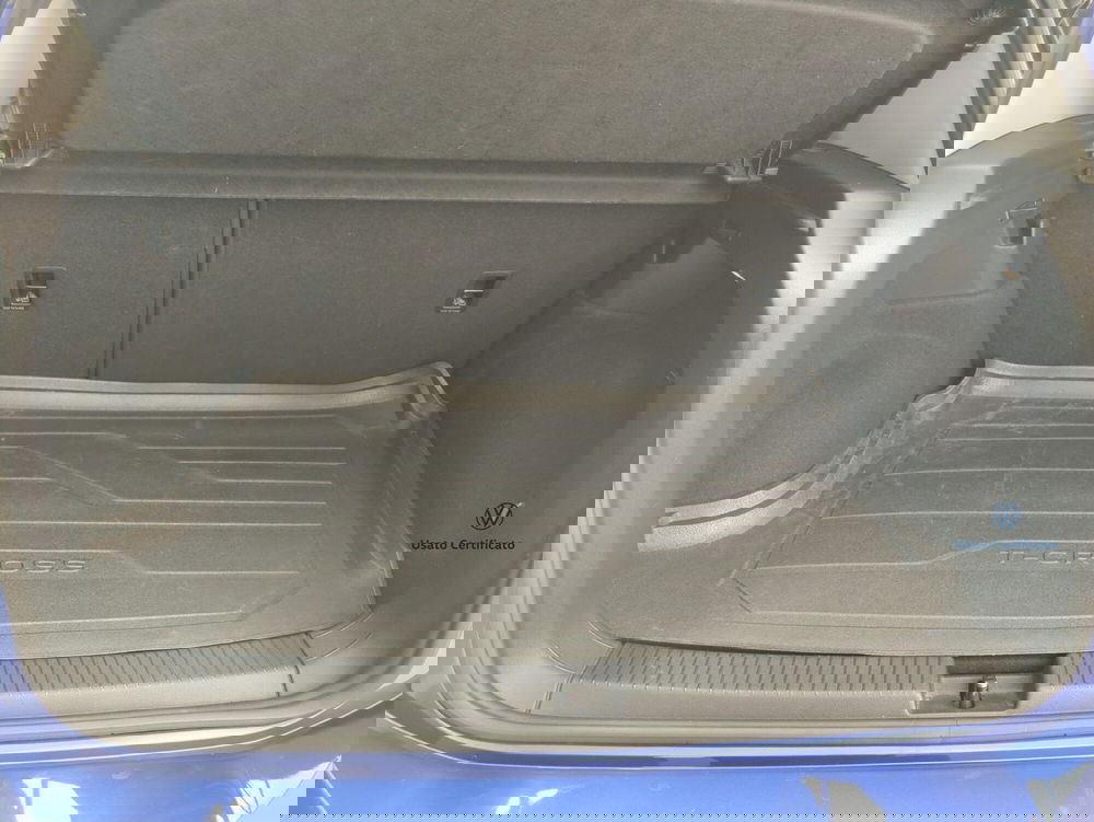 Volkswagen T-Cross usata a Avellino (13)