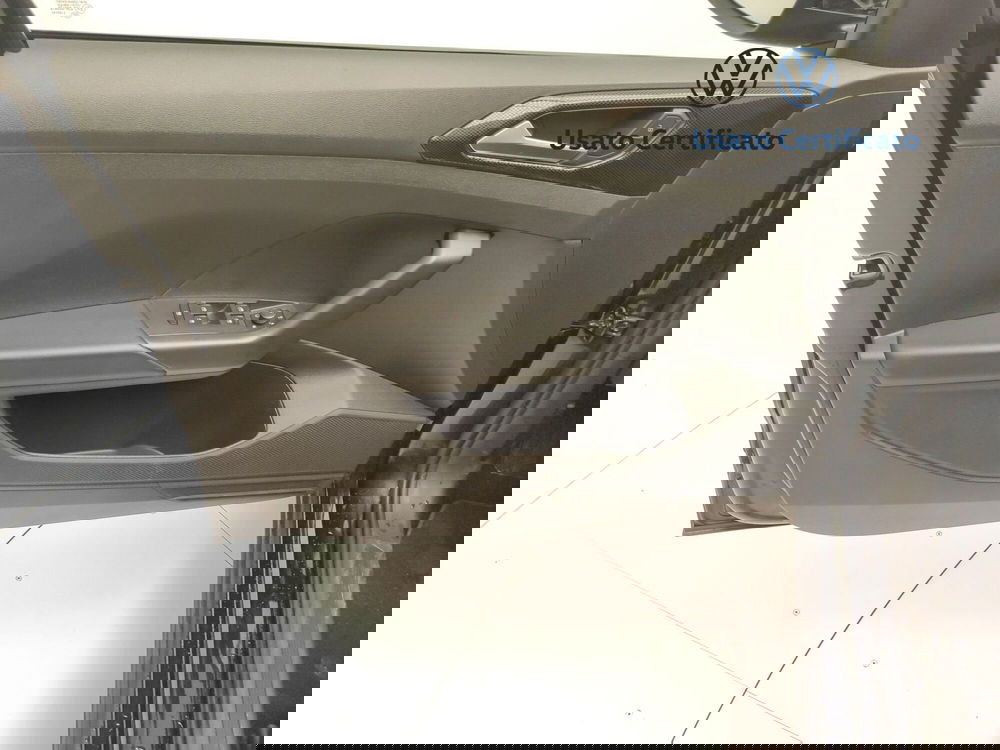 Volkswagen T-Cross usata a Avellino (11)