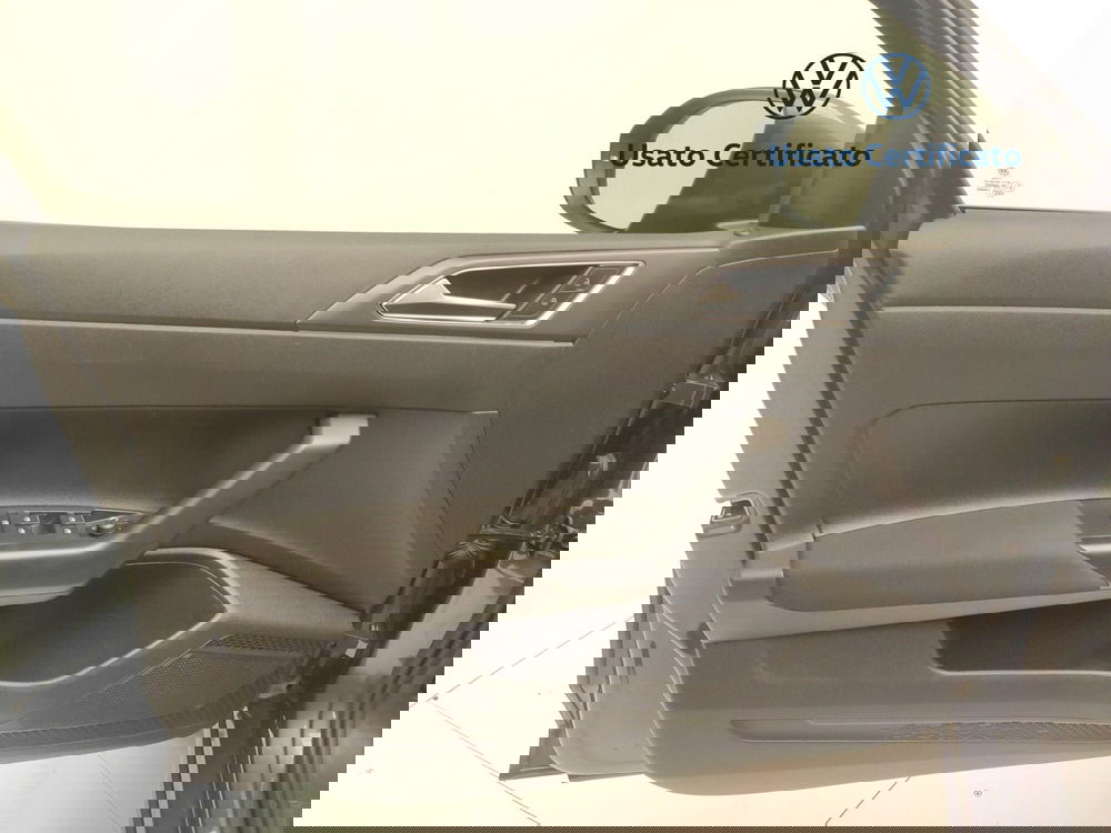 Volkswagen Taigo usata a Avellino (18)