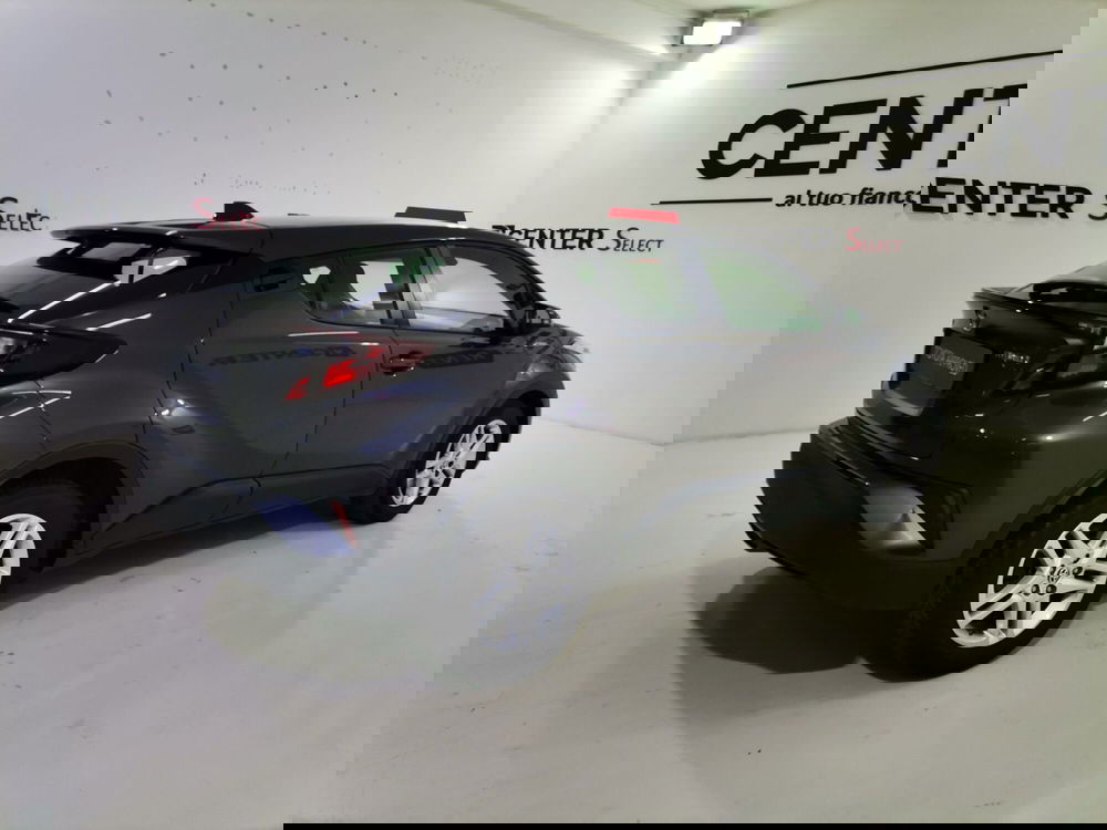 Toyota Toyota C-HR usata a Salerno (6)